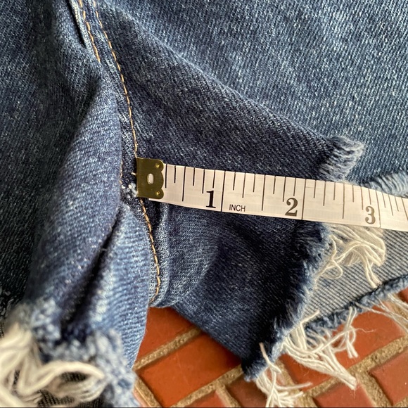 Vintage Calvin Klein cut off shorts - Picture 6 of 6